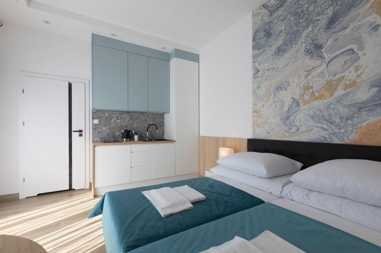 Willa Przy Porcie - Apartamenty Z Aneksami Kuchennymi Ustka Luaran gambar