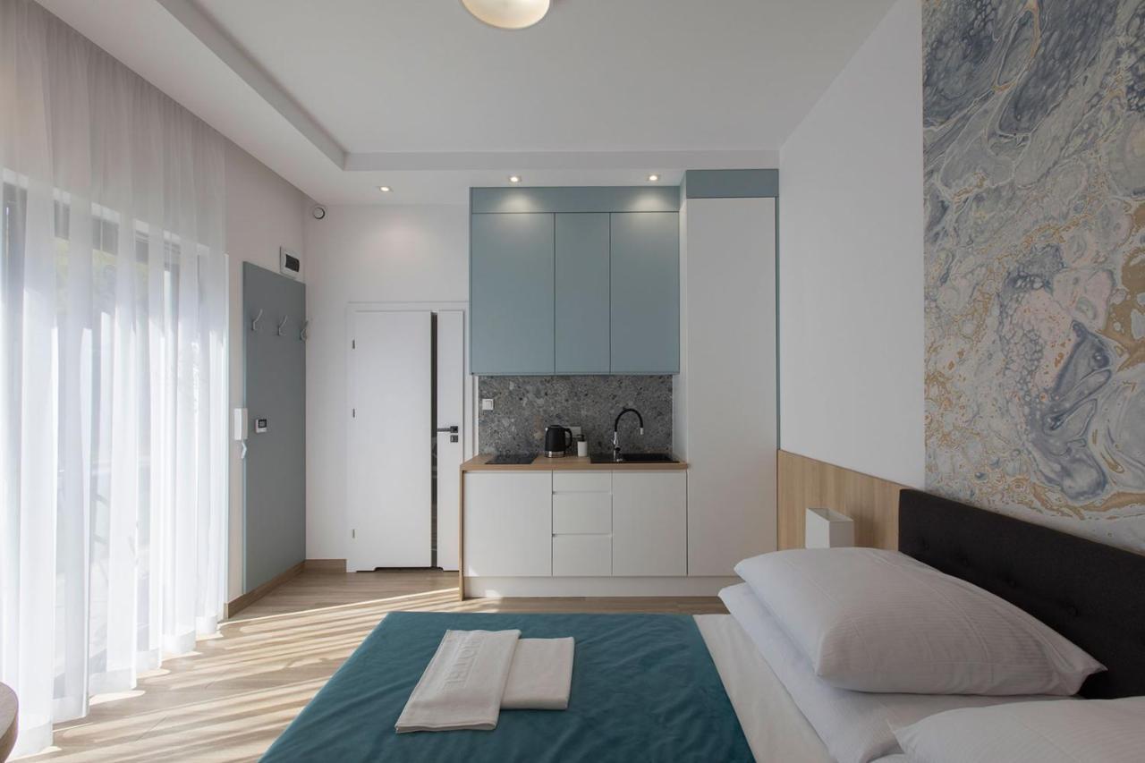 Willa Przy Porcie - Apartamenty Z Aneksami Kuchennymi Ustka Luaran gambar