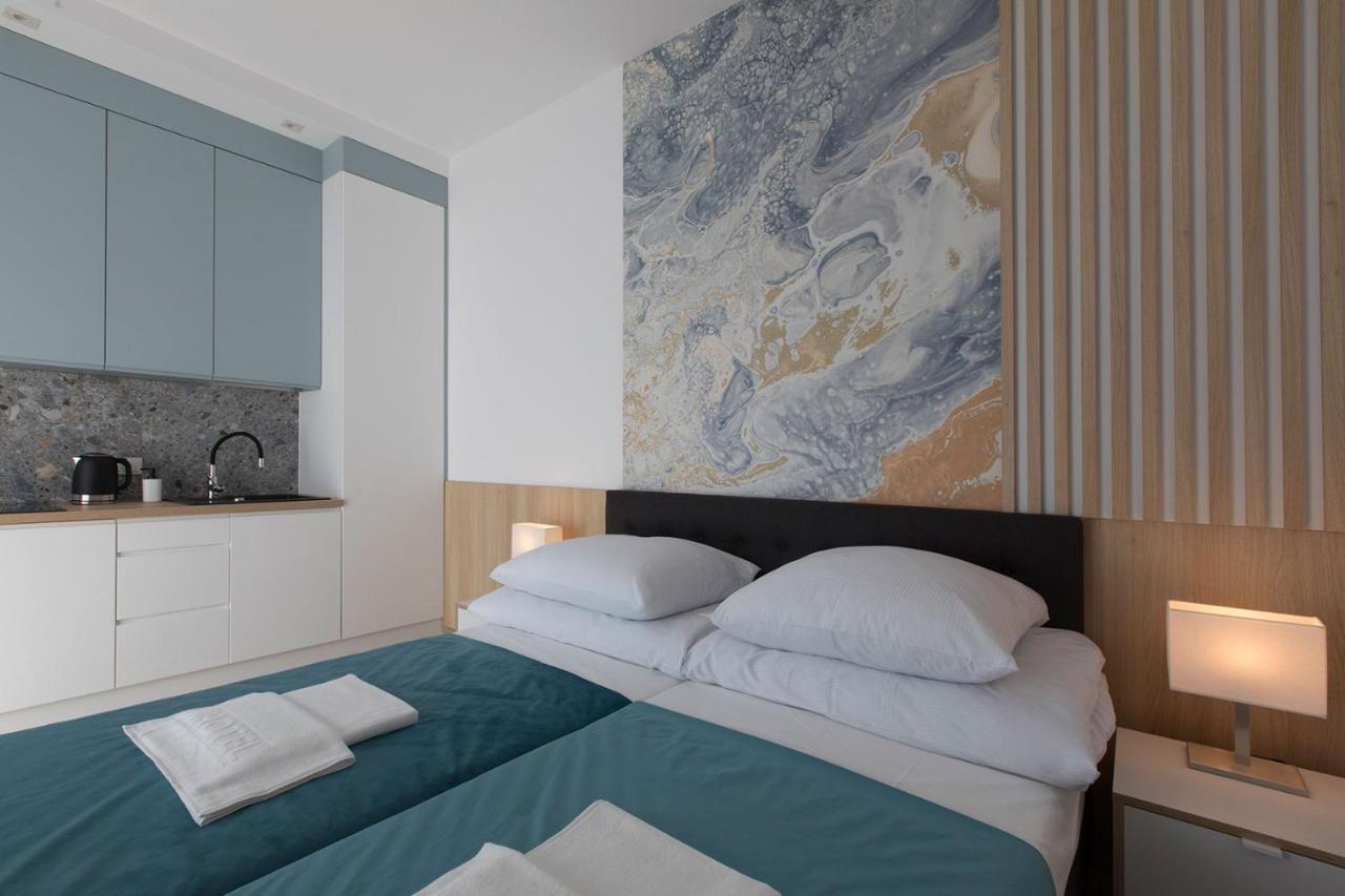 Willa Przy Porcie - Apartamenty Z Aneksami Kuchennymi Ustka Luaran gambar