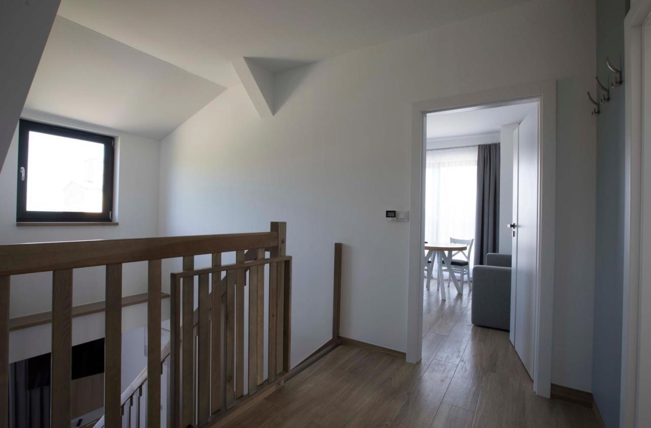 Willa Przy Porcie - Apartamenty Z Aneksami Kuchennymi Ustka Luaran gambar