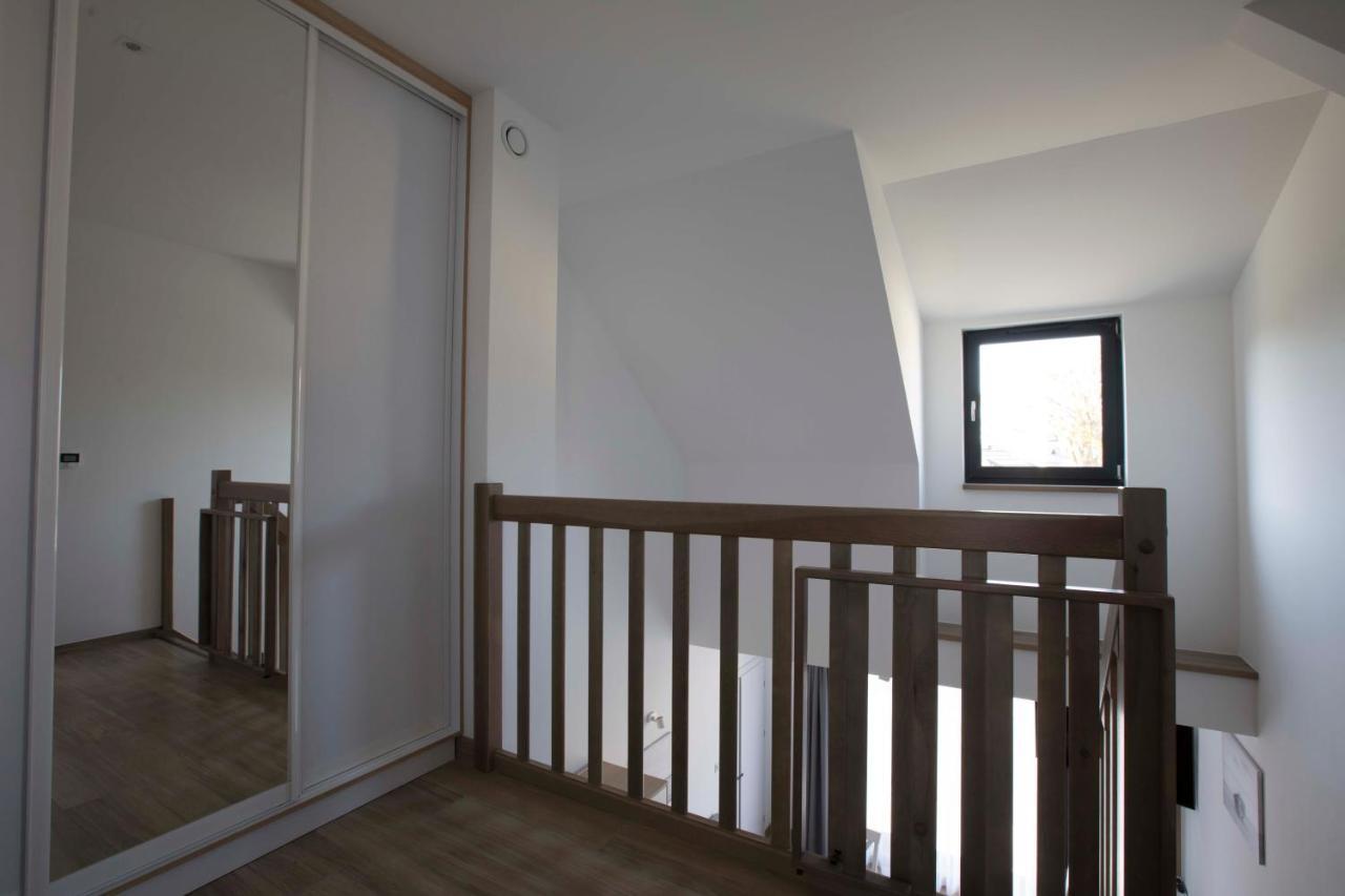 Willa Przy Porcie - Apartamenty Z Aneksami Kuchennymi Ustka Luaran gambar