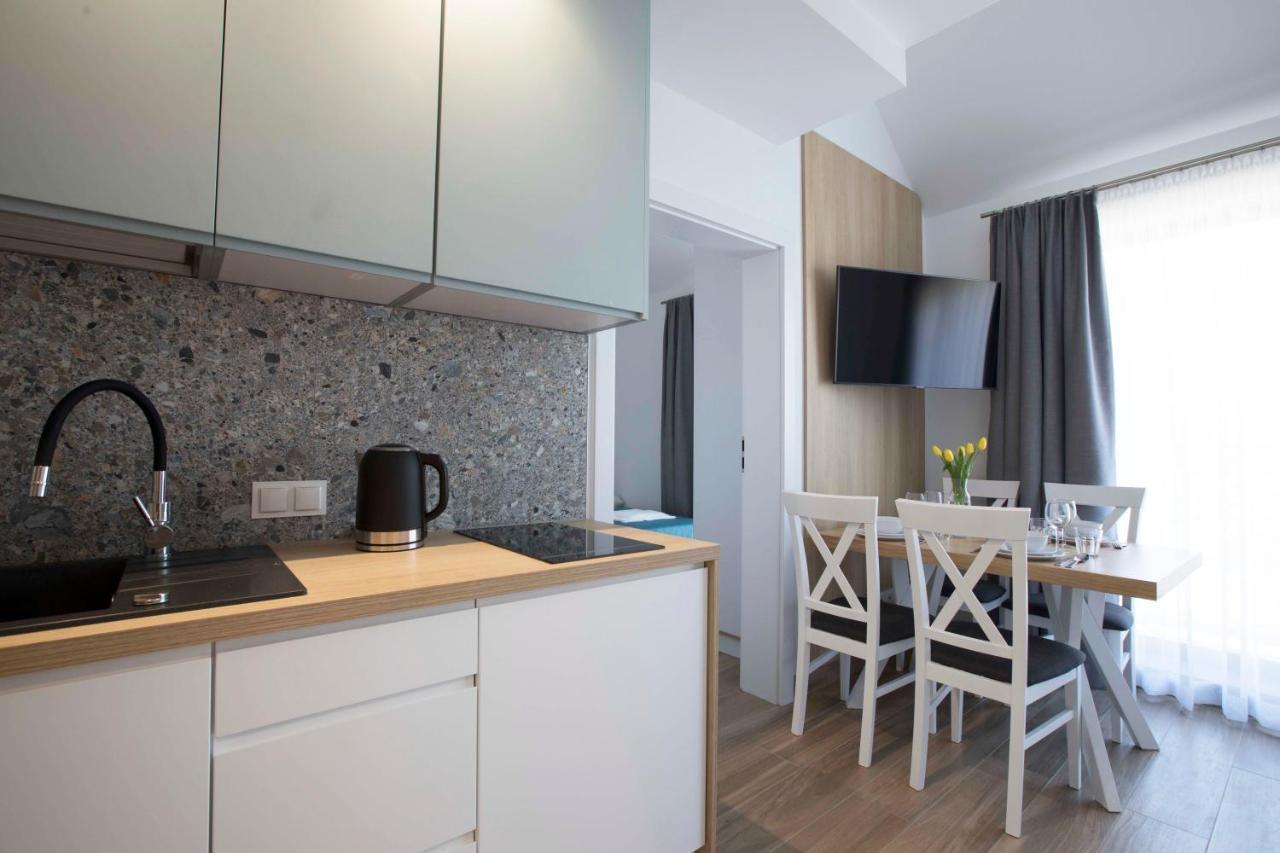Willa Przy Porcie - Apartamenty Z Aneksami Kuchennymi Ustka Luaran gambar